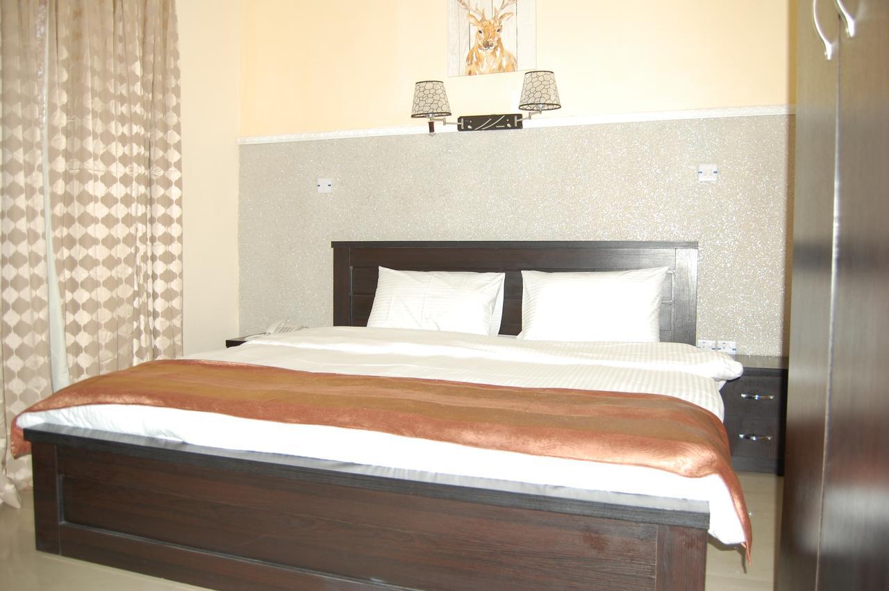 Grand Capital Hotel Акуре Экстерьер фото